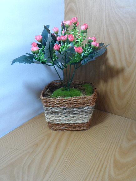 Arranjo Floral em Vaso de Sisal
