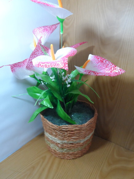 Arranjo Floral em Vaso de Sisal