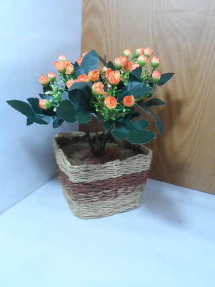 Arranjo Floral em Vaso de Sisal