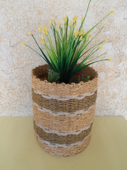 Arranjo Floral em Vaso de Sisal