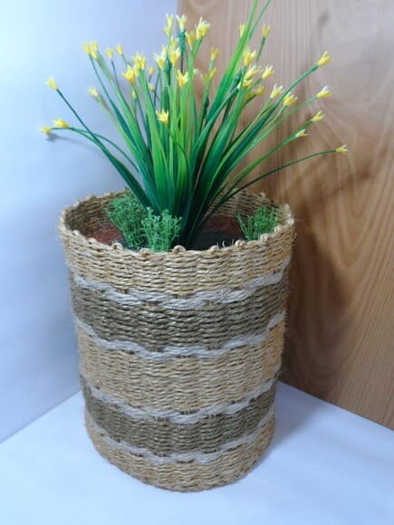 Arranjo Floral em Vaso de Sisal