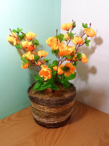 Arranjo Floral em Vaso de Sisal