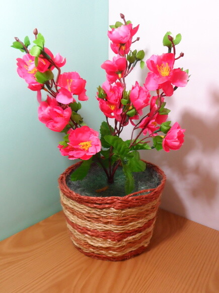 Arranjo Floral em Vaso de Sisal