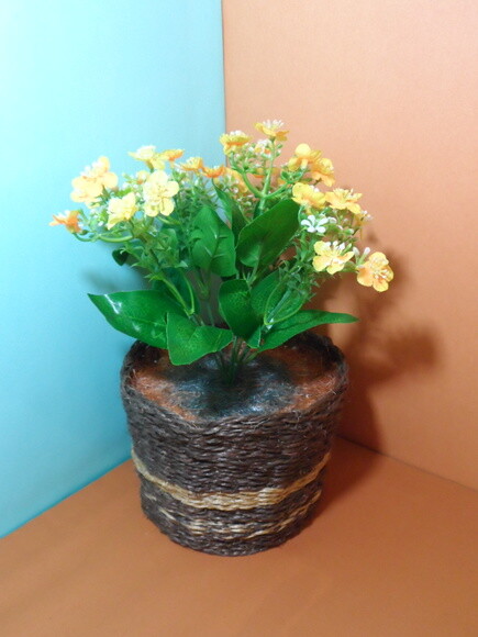 Arranjo Floral em Vaso de Sisal