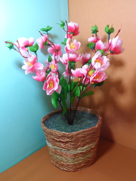 Arranjo Floral em Vaso de Sisal