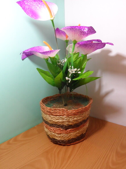 Arranjo Floral em Vaso de Sisal