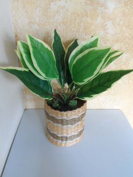 Arranjo Floral em Vaso de Sisal