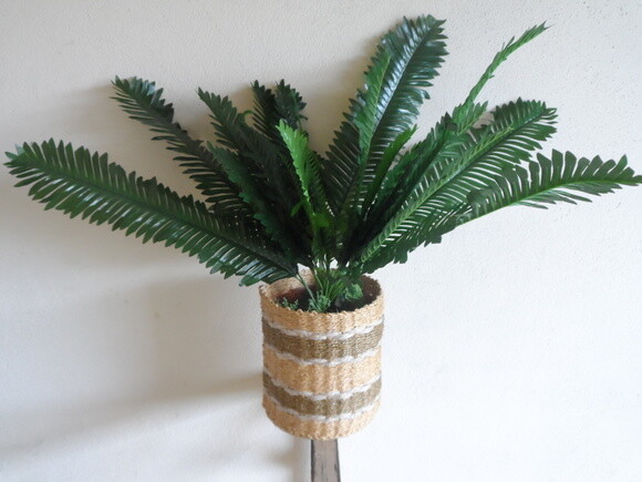 Arranjo Floral em Vaso de Sisal