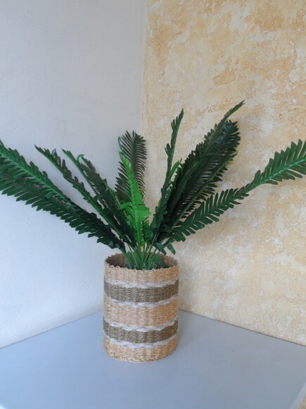 Arranjo Floral em Vaso de Sisal