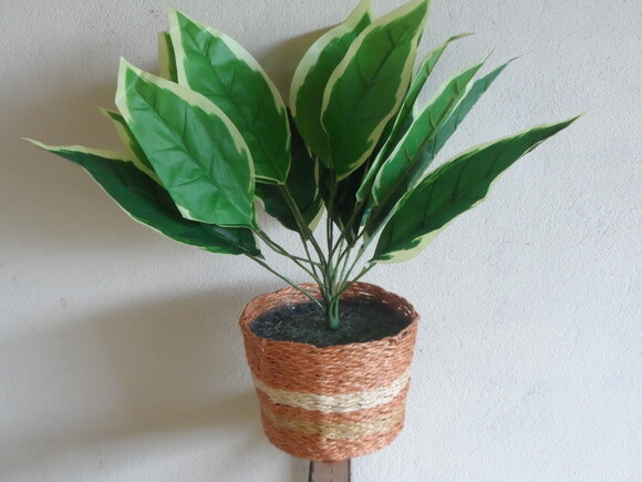 Arranjo Floral em Vaso de Sisal