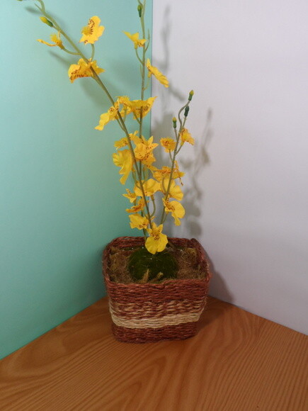Arranjo Floral em Vaso de Sisal