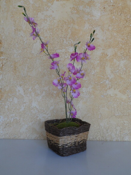 Arranjo Floral em Vaso de Sisal