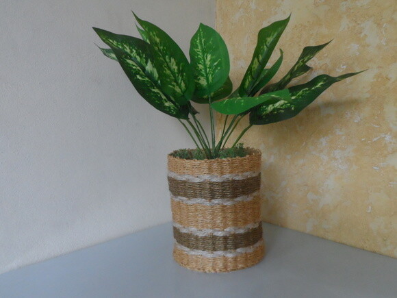 Arranjo Floral em Vaso de Sisal