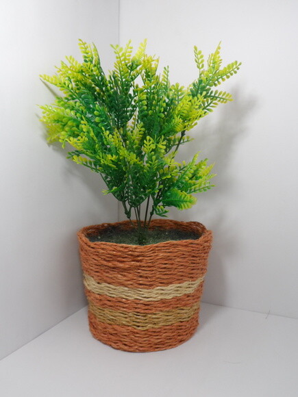Arranjo Floral em Vaso de Sisal