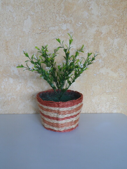 Arranjo Floral em Vaso de Sisal