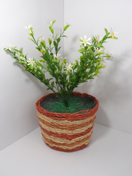 Arranjo Floral em Vaso de Sisal