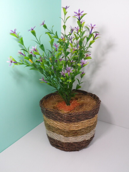 Arranjo Floral em Vaso de Sisal