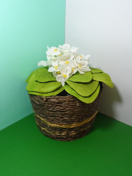 Arranjo Floral em Vaso de Sisal