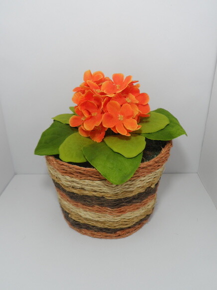 Arranjo Floral em Vaso de Sisal