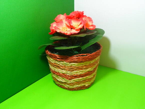 Arranjo Floral em Vaso de Sisal