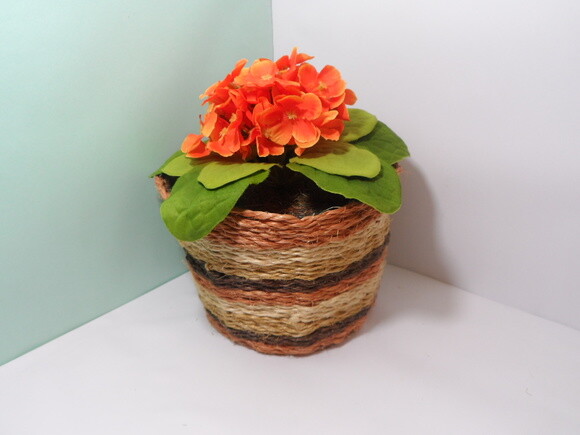 Arranjo Floral em Vaso de Sisal