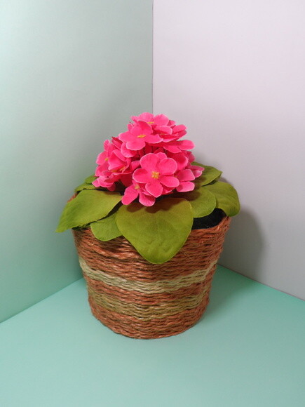Arranjo Floral em Vaso de Sisal