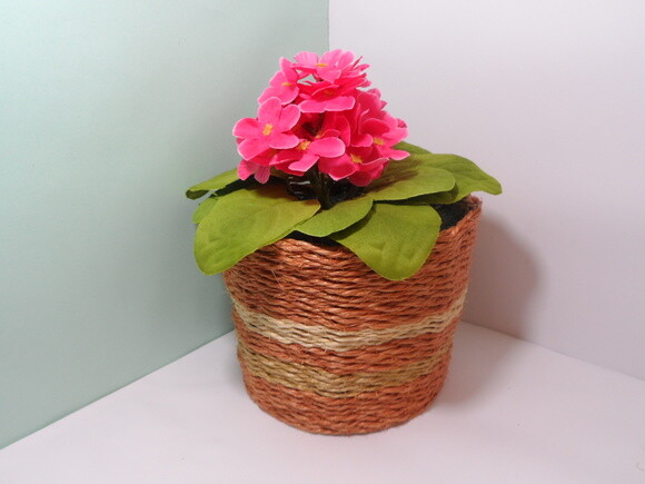 Arranjo Floral em Vaso de Sisal