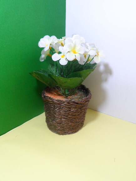 Arranjo Floral em Vaso de Sisal