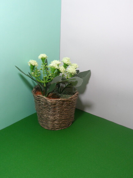 Arranjo Floral em Vaso de Sisal