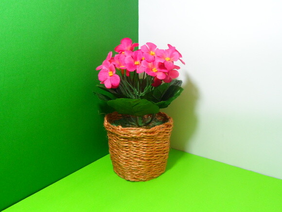 Arranjo Floral em Vaso de Sisal