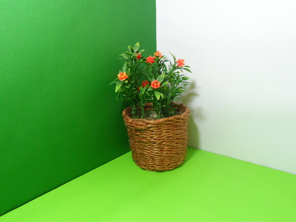 Arranjo Floral em Vaso de Sisal