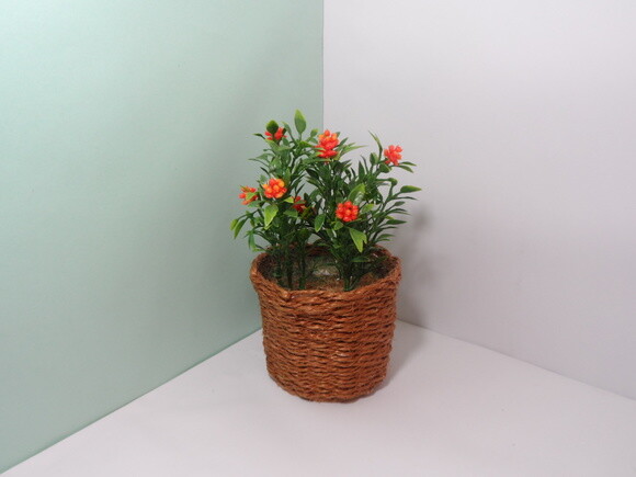 Arranjo Floral em Vaso de Sisal