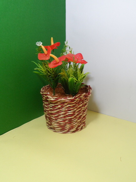 Arranjo Floral em Vaso de Sisal