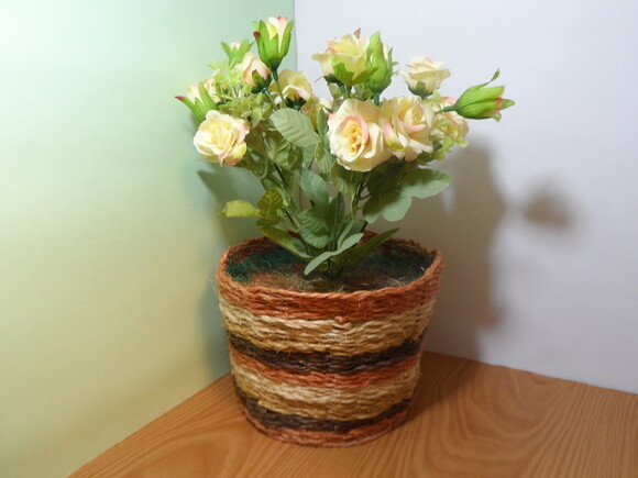 Arranjo Floral em Vaso de Sisal