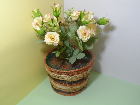 Arranjo Floral em Vaso de Sisal