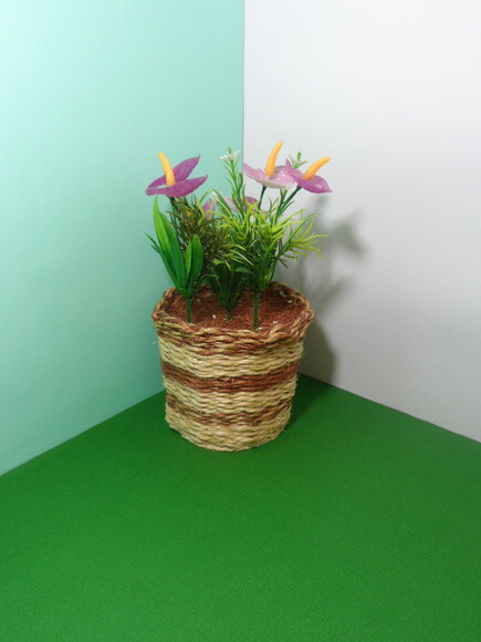 Arranjo Floral em Vaso de Sisal