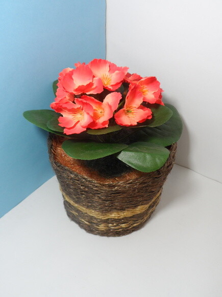 Arranjo Floral em Vaso de Sisal