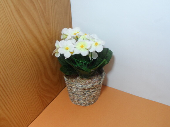 Arranjo Floral em Vaso de Sisal
