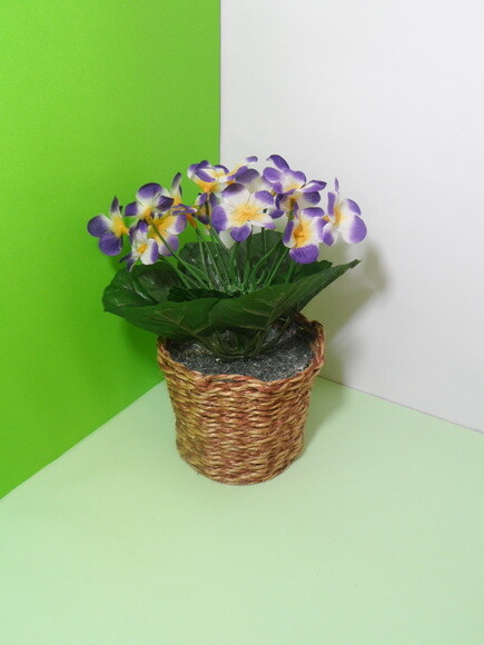 Arranjo Floral em Vaso de Sisal