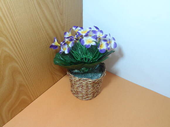 Arranjo Floral em Vaso de Sisal