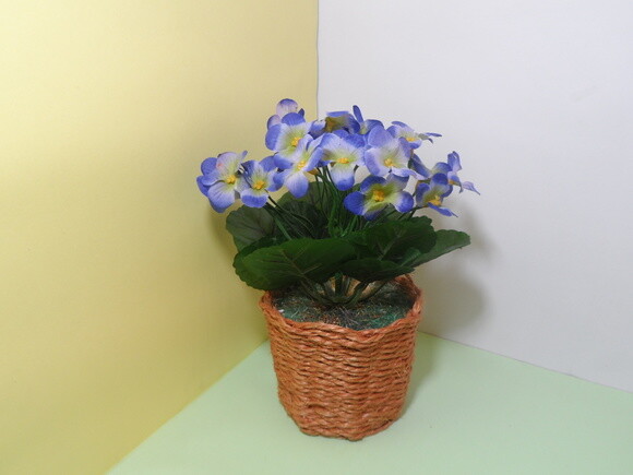 Arranjo Floral em Vaso de Sisal
