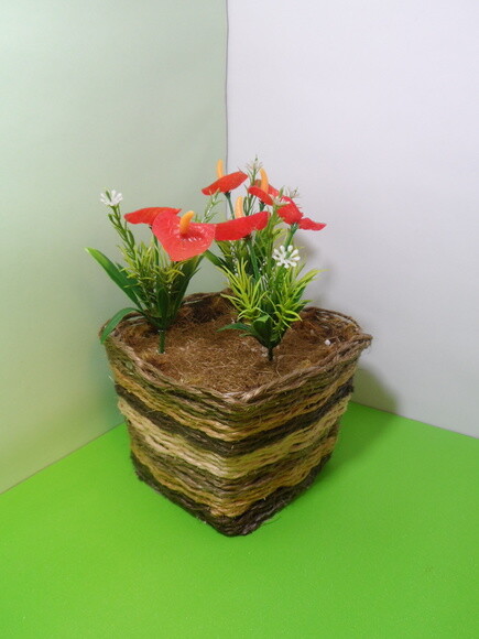 Arranjo Floral em Vaso de Sisal