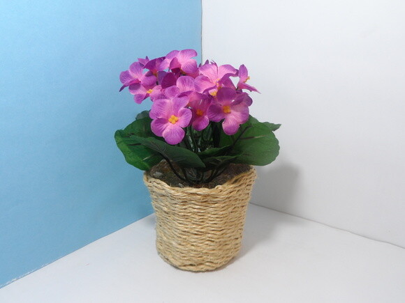 Arranjo Floral em Vaso de Sisal