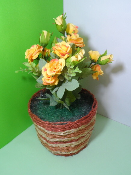 Arranjo Floral em Vaso de Sisal