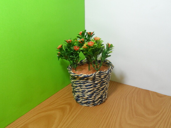 Arranjo Floral em Vaso de Sisal