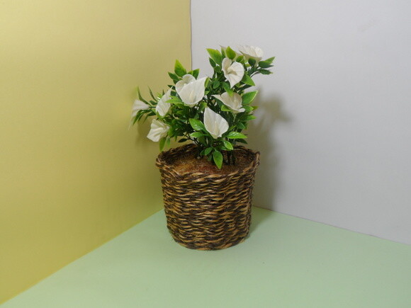 Arranjo Floral em Vaso de Sisal
