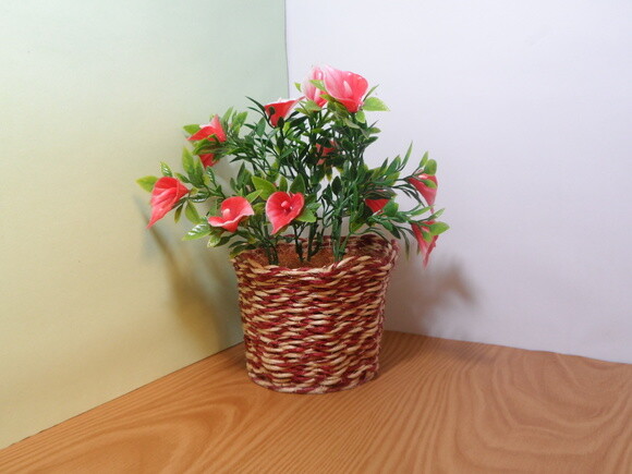 Arranjo Floral em Vaso de Sisal