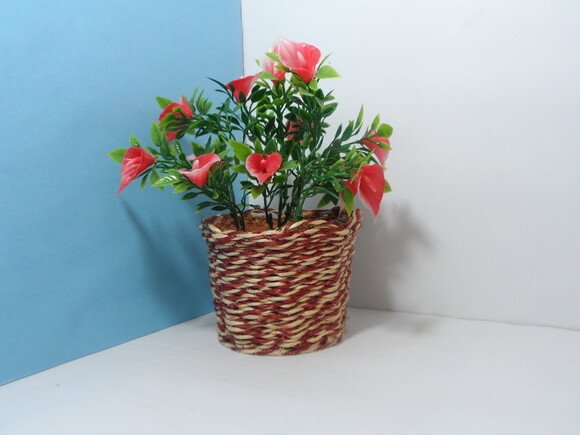 Arranjo Floral em Vaso de Sisal
