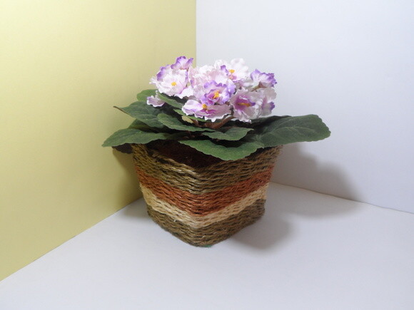 Arranjo Floral em Vaso de Sisal