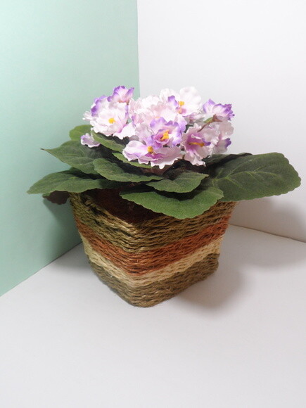 Arranjo Floral em Vaso de Sisal